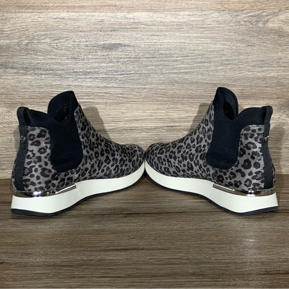 Kenneth Cole Reaction Cameron Chelsea Black and Gray Leopard Slip-on Sneaker 9 - Picture 6 of 10